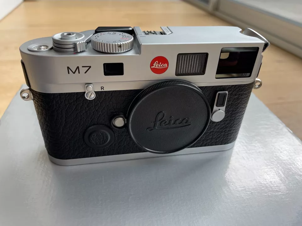Leica M7 0.72 Silver Chrome near mint - Image 3