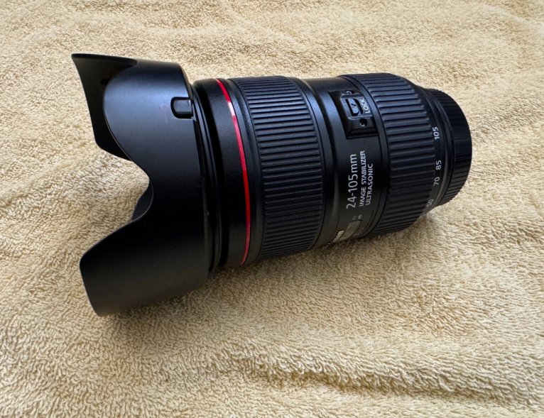 Canon EF 24-105mm f/4L IS II USM - Very Clean