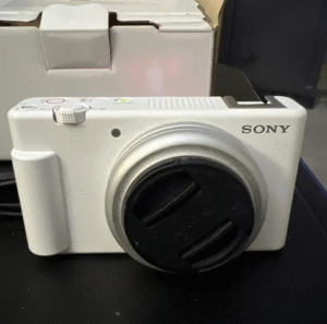 Sony ZV 1F Vlog Camera for Content Creators and Vloggers White