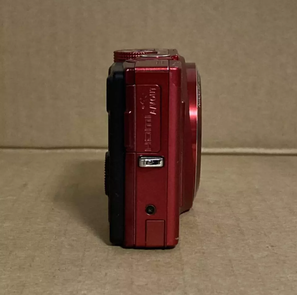 Nikon COOLPIX S8200 16.1MP 14x Optical Zoom Digital Camera Red - Image 3