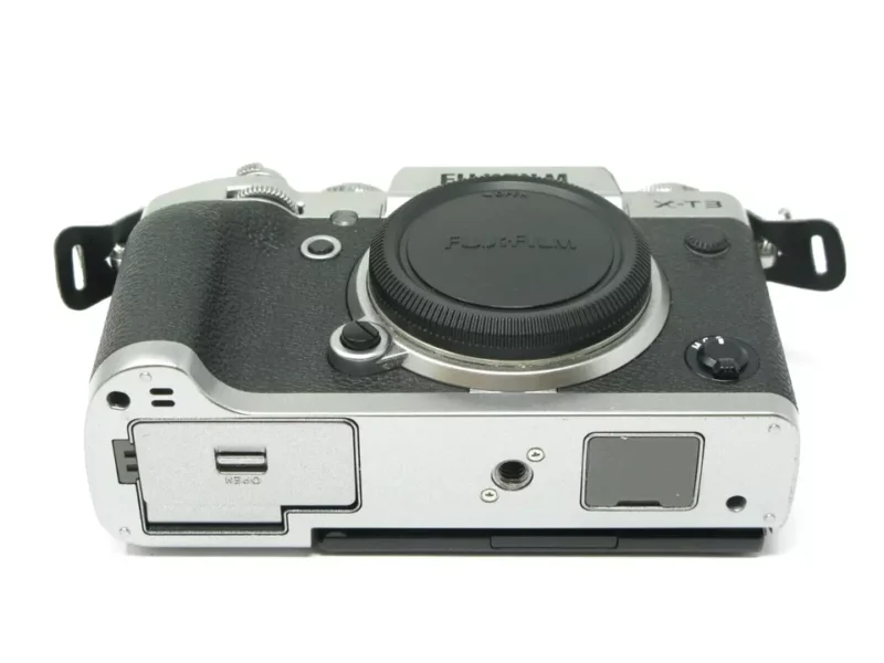 Fujifilm X-T3 26.1MP Mirrorless Digital Camera Body Only - Boxed - Image 4