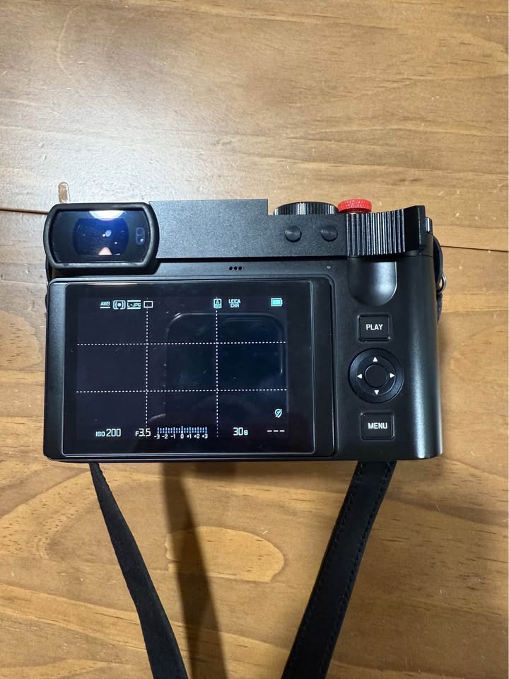 Leica Q3 - 28 MINT w Box - Image 6