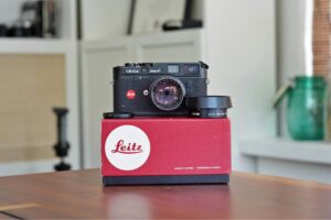 Leica M4-p with 50mm Summilux f1.4 (v2 e43) w box